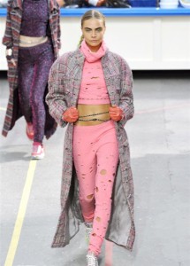 Chanel sfilate AI 2014 mamme a spillo