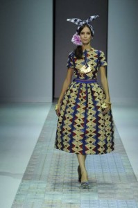 Abito-ampio-mamme-a-spillo