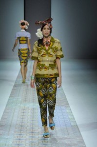 Completo mamme a spillo