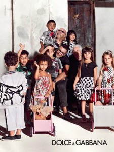 D&G J pubblicità mamme a spillo