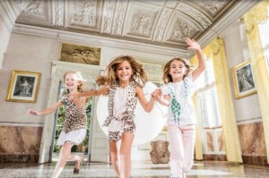 Roberto Cavalli collezione pe mamme a spillo