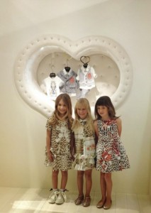 Roberto Cavalli neonato bimba mamme a spillo