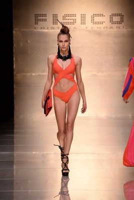 moda mare estate 2015 fisico costume intero mamme a spillo