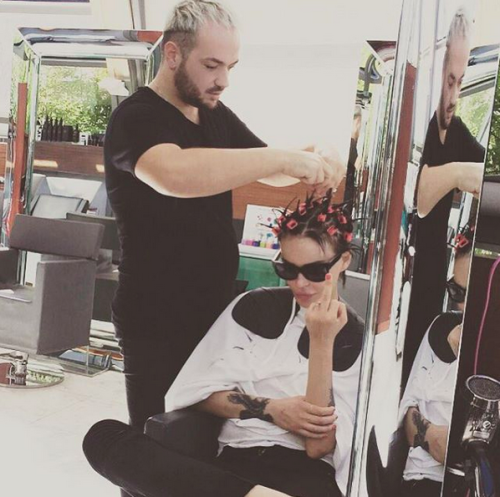 nina-moric-dal-parrucchiere