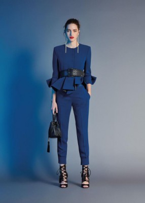 look per le feste giacca pantalone elisabetta franchi mamme a spillo 