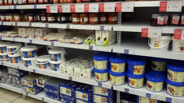 cibi considerati salutari marmellate confezionate mamme a spillo