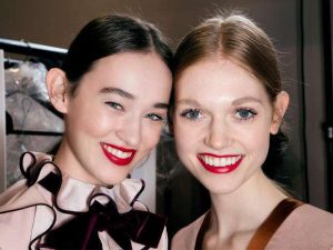 Rossetto rosso mamme a spillo