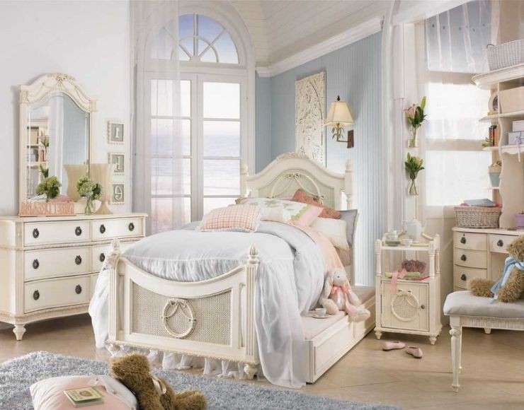 Camerette per ragazze shabby chic: ecco come arredarle